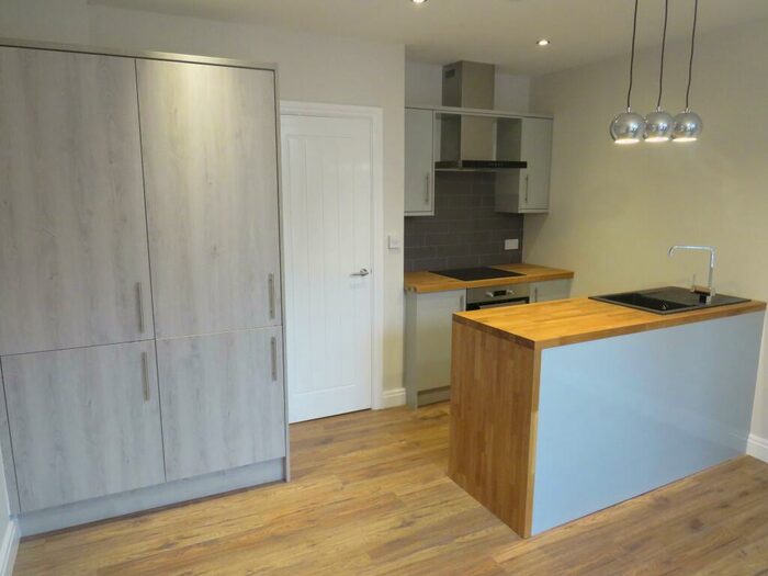 1 Bedroom Apartment To Rent In Rawden Place, Cardiff, CF11