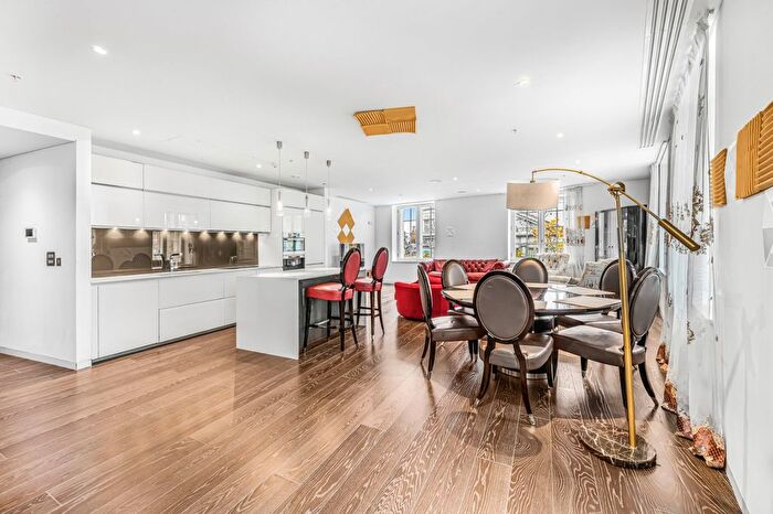 3 Bedroom Flat For Sale In Marconi House, Strand, WC2R