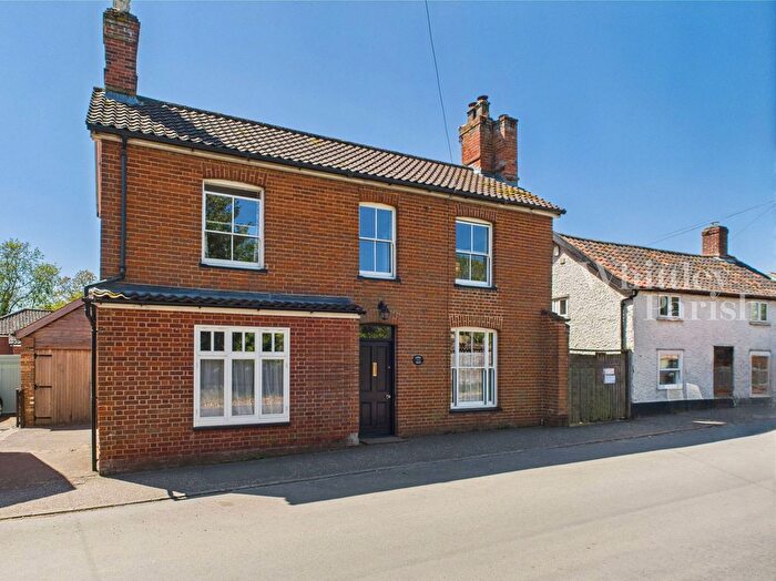4 Bedroom Cottage For Sale In The Street, Hempnall, NR15