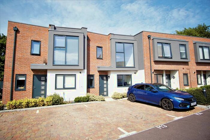 2 Bedroom Property To Rent In Southgate Street, Gloucester GL1