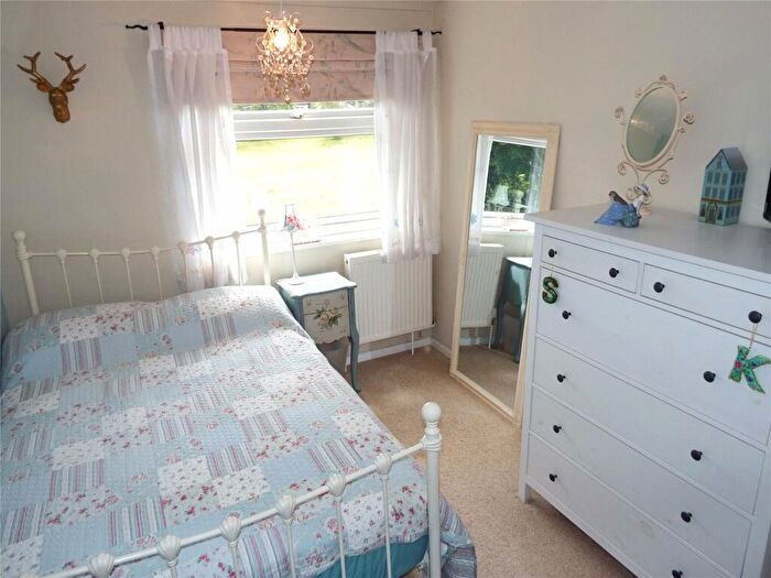 3 Bedroom Terraced House For Sale In Webb Rise, Stevenage, Hertfordshire, SG1