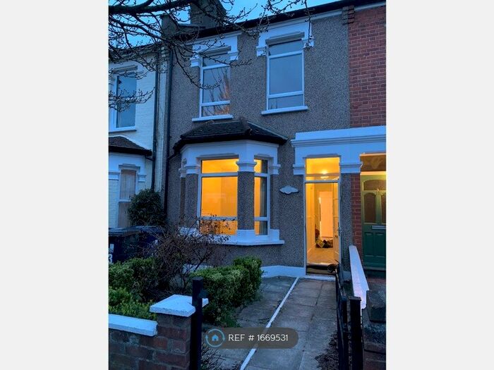 2 Bedroom Terraced House To Rent In Cranmer Avenue, London, W13