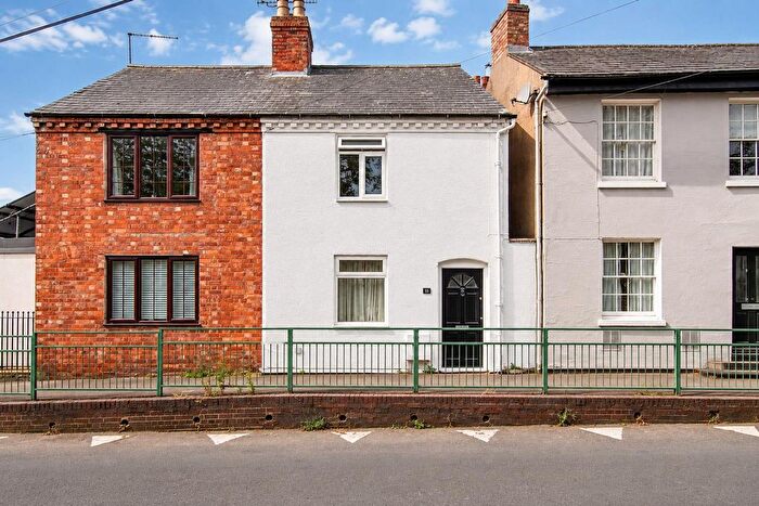 2 Bedroom Cottage For Sale In Oxford Street, Southam, CV47