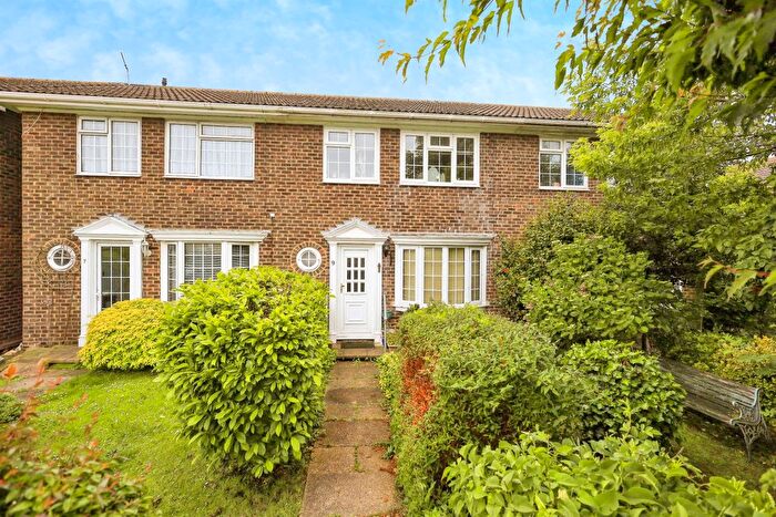 3 Bedroom Terraced House For Sale In Lakelands Close, Eastbourne, BN22