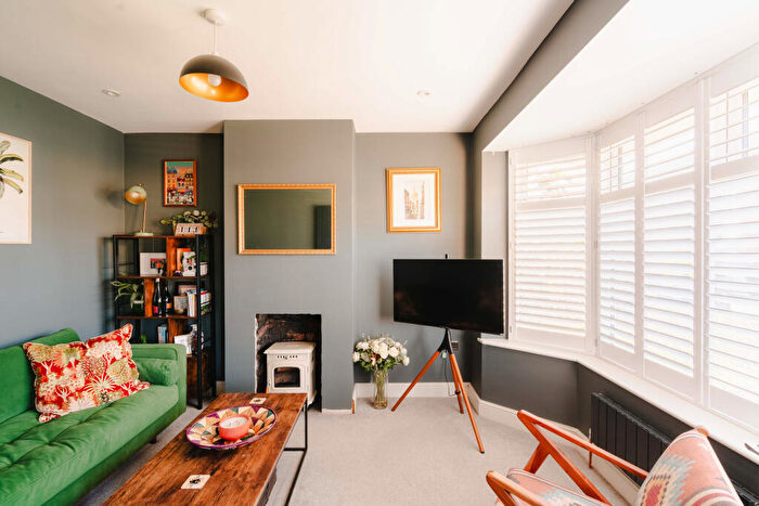 3 Bedroom Semi Detached House For Sale In St. Johns Lane, Bedminster, Bristol., BS3