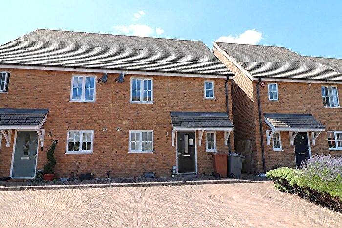 3 Bedroom Semi-detached House For Sale In Six Bells Lane, Stevenage, Hertfordshire, SG2