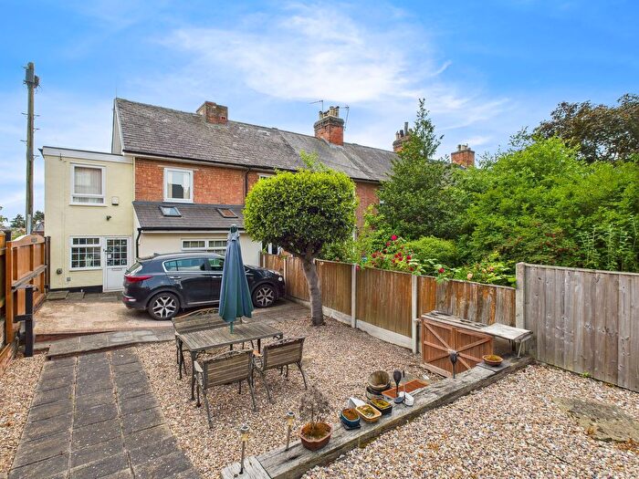 4 Bedroom End Of Terrace House For Sale In Woodborough Road, Mapperley, Nottingham, NG3