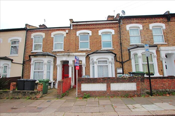1 Bedroom Flat To Rent In Hartham Road, Tottenham, London, N17