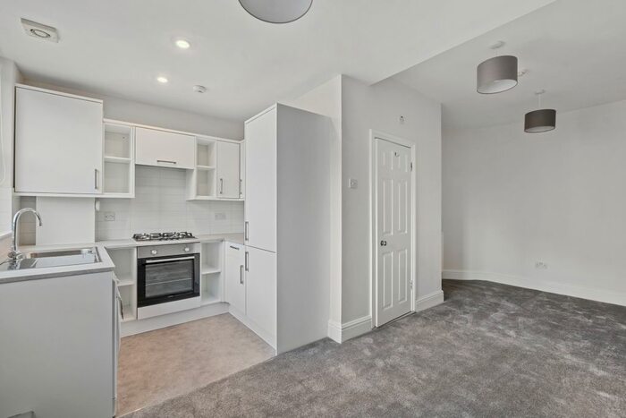 1 Bedroom Studio To Rent In Muswell Hill Broadway (), Muswell Hill, N10