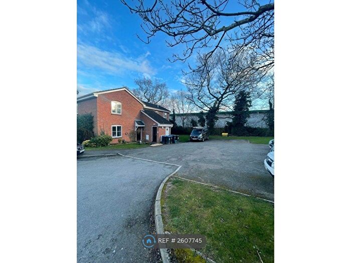 1 Bedroom Flat To Rent In Hales Park Close, Hemel Hempstead, HP2