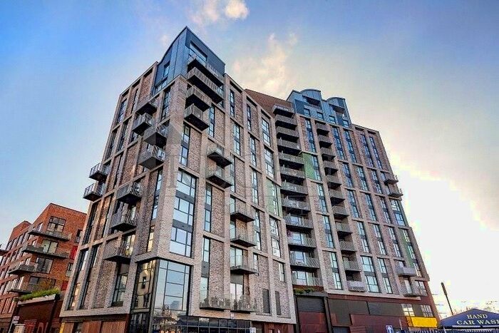 2 Bedroom Flat To Rent In Sovereign Tower, Emily Street, London, E16