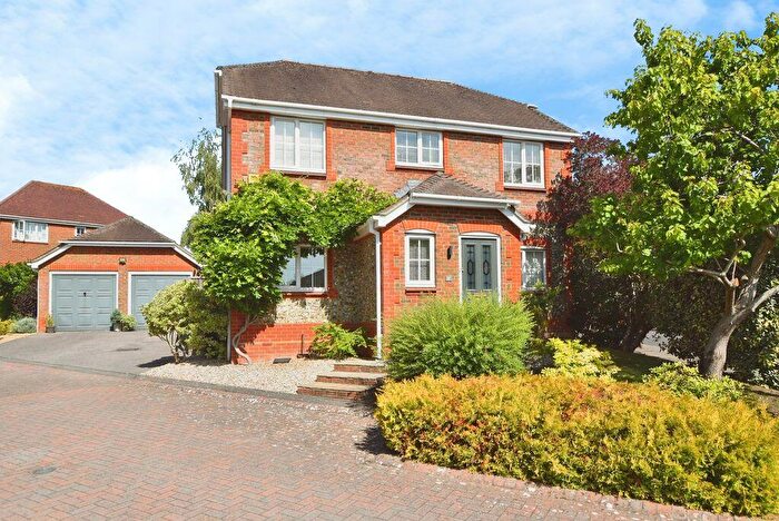 4 Bedroom Detached House For Sale In Lindford Road, Hampton Park ***Video Tour***, SP1