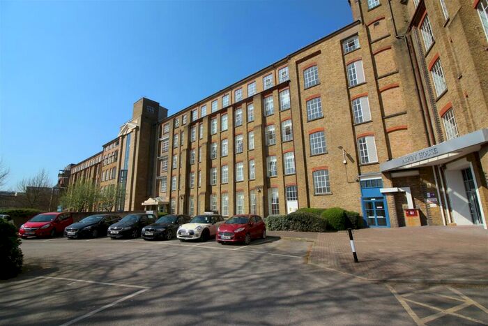 2 Bedroom Apartment To Rent In Brook Street, Chelmsford, CM1