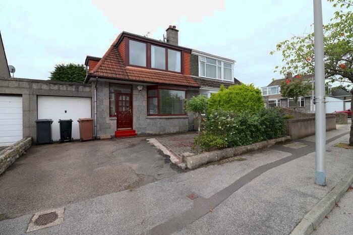 3 Bedroom Semi-Detached House To Rent In Airyhall Gardens, Aberdeen, AB15