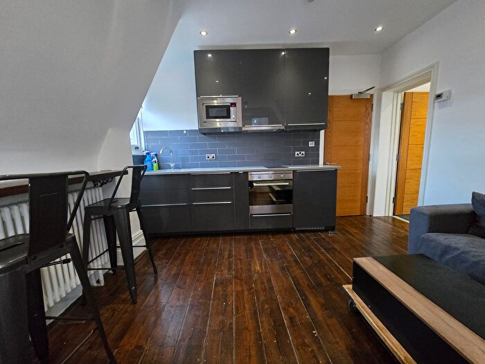 1 Bedroom Flat To Rent In Royal College Street, London, NW1