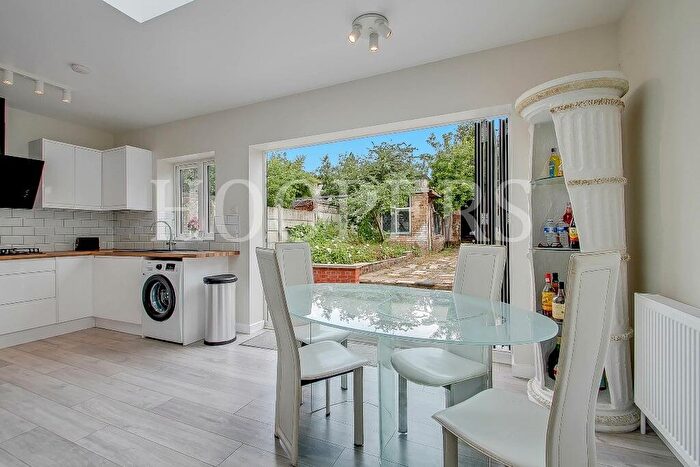 3 Bedroom Terraced House For Sale In Clifford Way, London, NW10