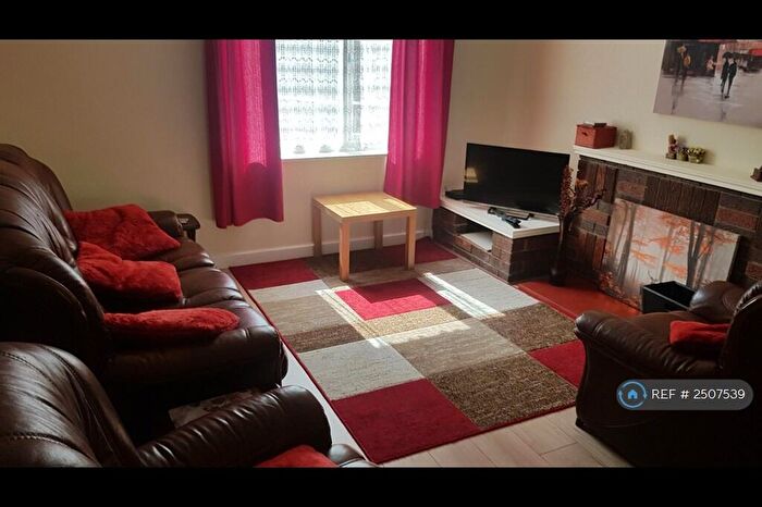 3 Bedroom Semi-Detached House To Rent In Bristol, Bristol, BS9