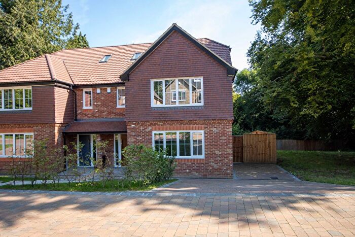 5 Bedroom Semi-Detached House For Sale In Ladywood Bottom, Chorleywood, WD3