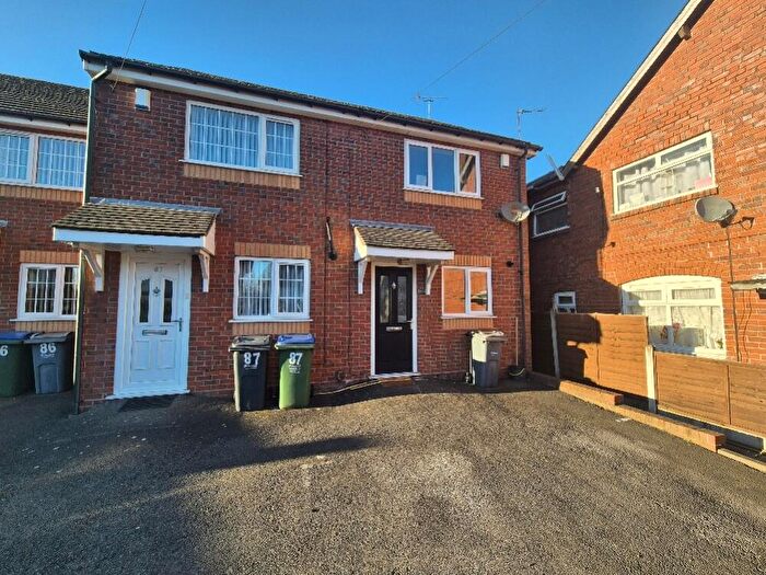 2 Bedroom Semi-Detached House To Rent In Halesowen Street, Rowley Regis, West Midlands, B65