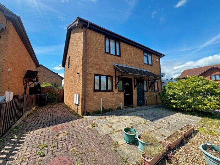 2 Bedroom Semi Detached House For Sale In Becket Close, Deal, Kent, CT14