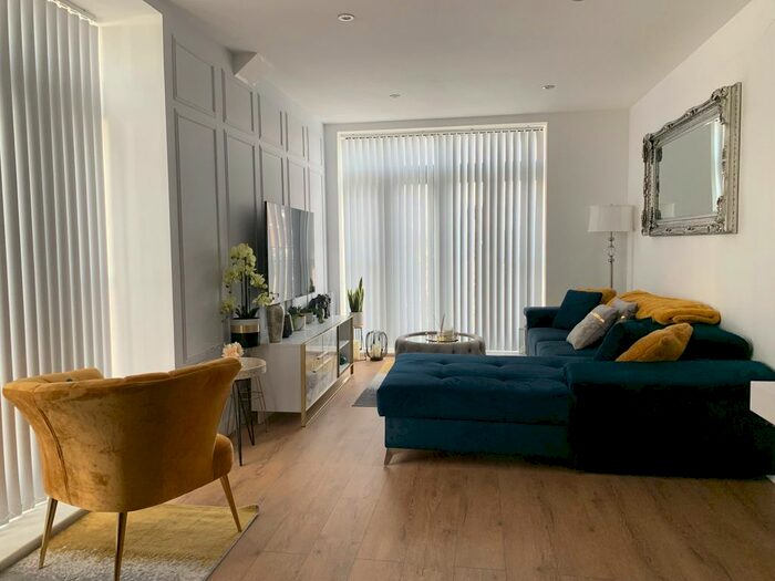 2 Bedroom Flat To Rent In Queensbridge Drive, Ramsgate, CT11