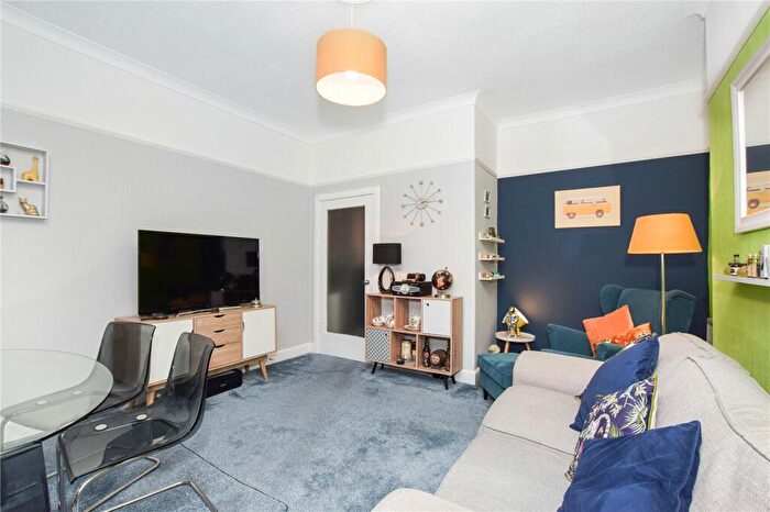 1 Bedroom Flat For Sale In Ava Street, Kirkcaldy, KY1