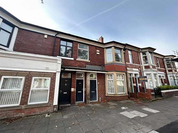 2 Bedroom Maisonette To Rent In Queen Alexandra Road, North Shields, NE29