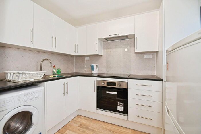 Studio To Rent In Westbourne Road, Sheffield, S10