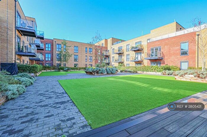 1 Bedroom Flat To Rent In Frogmore Road, Hemel Hempstead, HP3