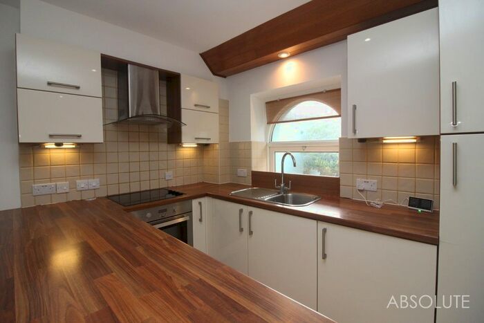 2 Bedroom Semi-Detached House To Rent In Avenue Road, Torquay, Devon, TQ2