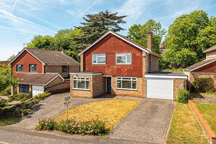 4 Bedroom Detached House For Sale In Woodlands Road, Aylesford, ME20