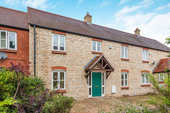 3 Bedroom Terraced House For Sale In Oxford Road, Kingston Bagpuize, OX13