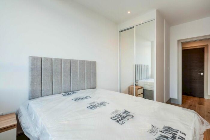 1 Bedroom Flat To Rent In Broad House, Imperial Drive, Harrow, HA2