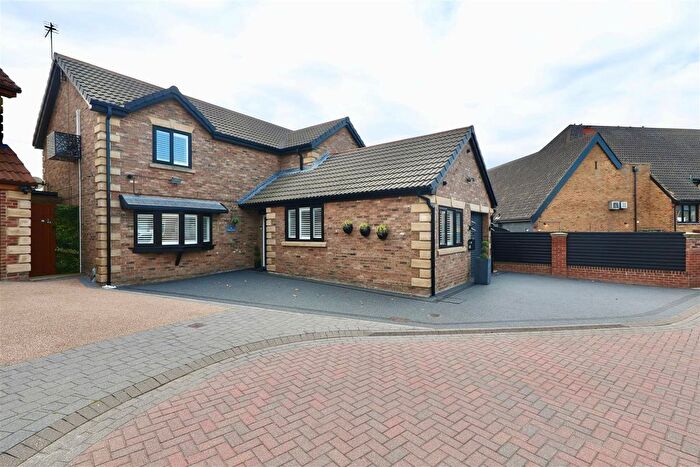 4 Bedroom Detached House For Sale In Summer Meadows, Bilton, Hull, HU11
