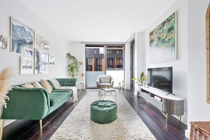 1 Bedroom Flat To Rent In The Residence, Nine Elms, London, SW11