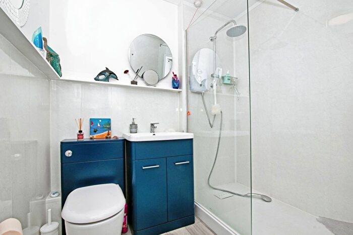 1 Bedroom Flat For Sale In Penhaligon Court, Truro, Cornwall, TR1