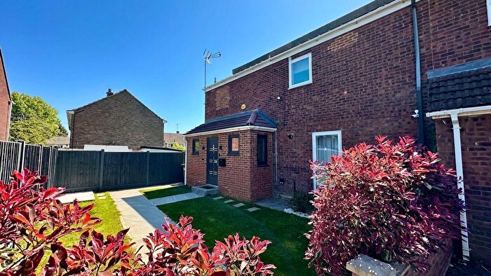 3 Bedroom End Of Terrace House For Sale In Gaywood, Basildon, SS15