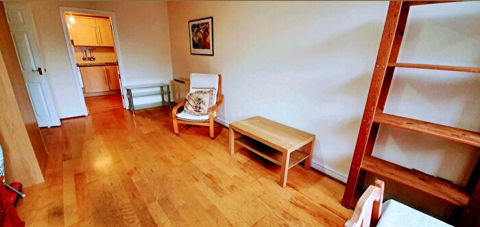 1 Bedroom Flat To Rent In Oxford Road(City Centre), Manchester, M1