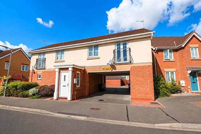 1 Bedroom Flat For Sale In Woodheys Park, Kingswood, Hull, HU7
