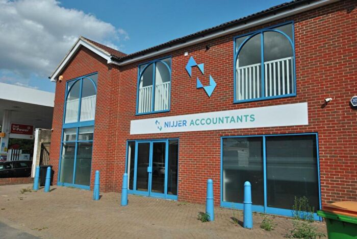 1 Bedroom Apartment To Rent In Station Road, Longfield, Kent, DA3