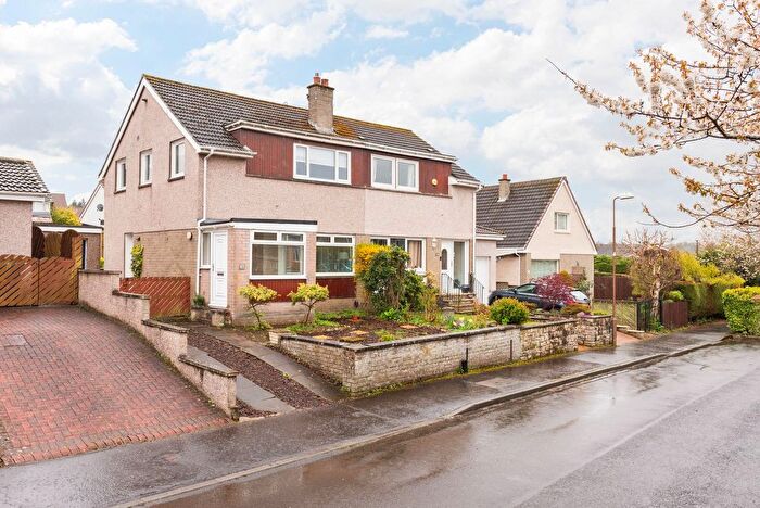 3 Bedroom Semi Detached House For Sale In Deanburn Park, Linlithgow, EH49