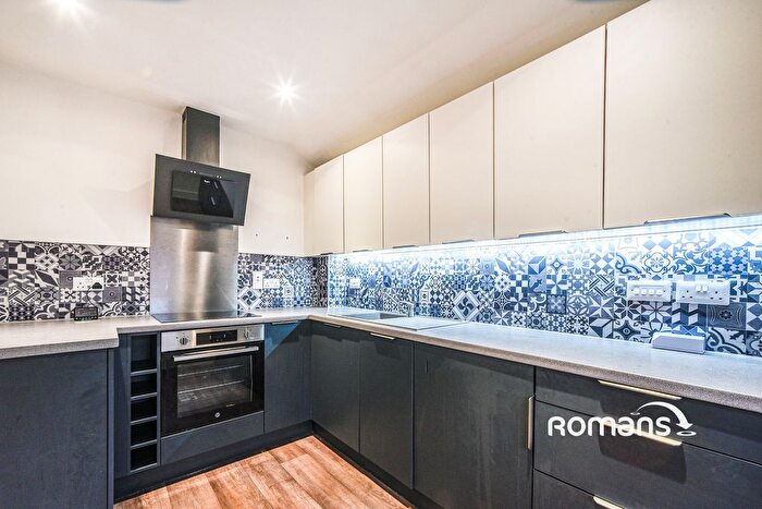 2 Bedroom Flat To Rent In Old Brewery Lane, Swindon, Wiltshire, SN1