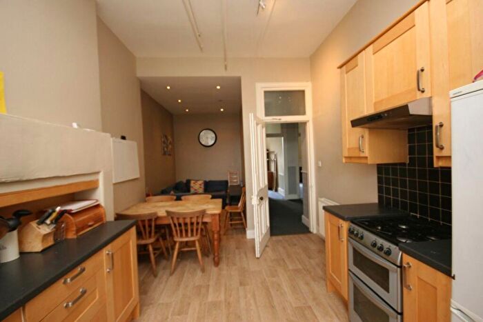 5 Bedroom Flat To Rent In Strathearn Road, Marchmont, Edinburgh, EH9