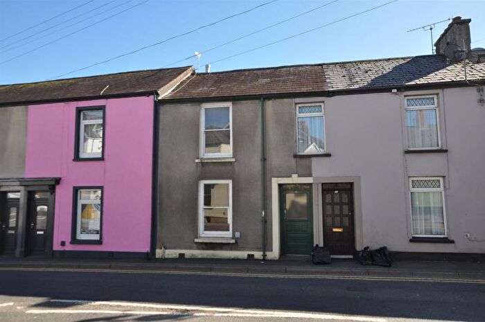 2 Bedroom Terraced House For Sale In Lammas Street, Carmarthen, SA31