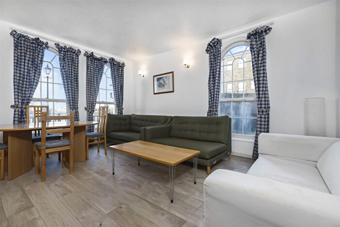 2 Bedroom Flat To Rent In Frederick Square, London, SE16