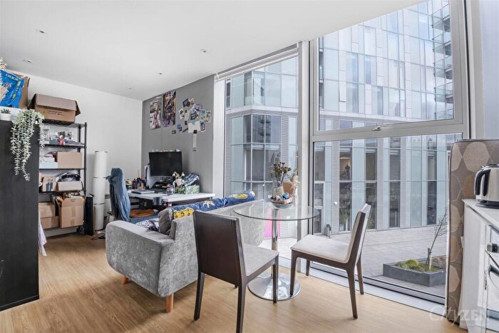 1 Bedroom Flat To Rent In Little Thames Walk, London, SE8