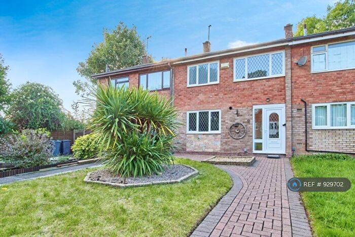 3 Bedroom Terraced House To Rent In Lomaine Drive, Birmingham, B30