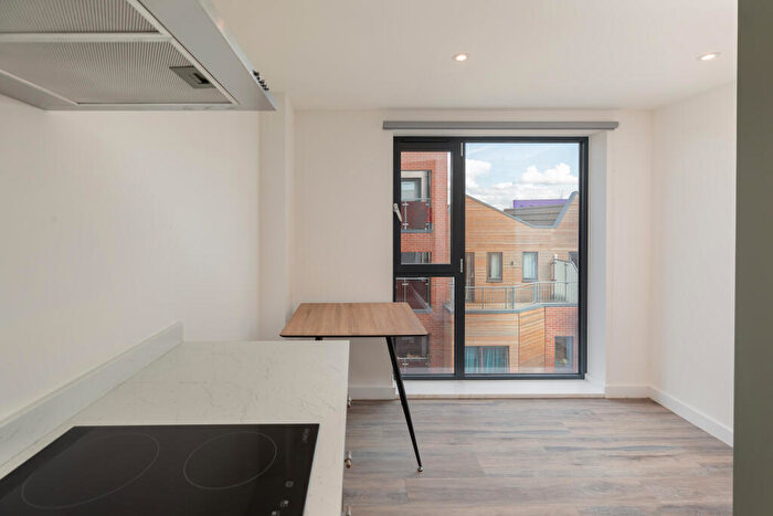 1 Bedroom Flat To Rent In Paintworks, Bristol, BS4