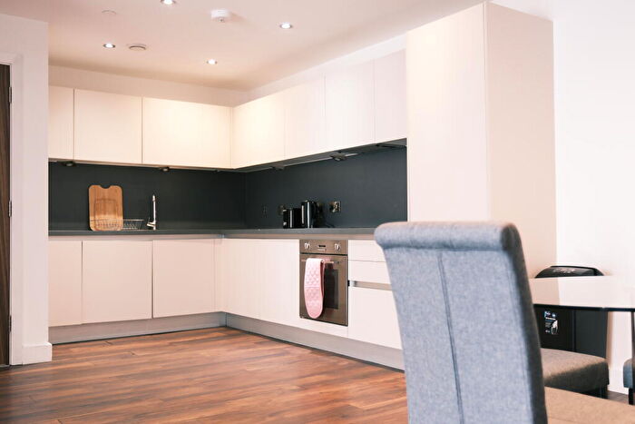 3 Bedroom Flat To Rent In The Assembly, Cambridge Street, Manchester, Greater Manchester, M1