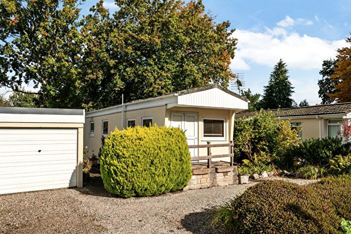 1 Bedroom Park Home For Sale In New Park, Bovey Tracey, TQ13